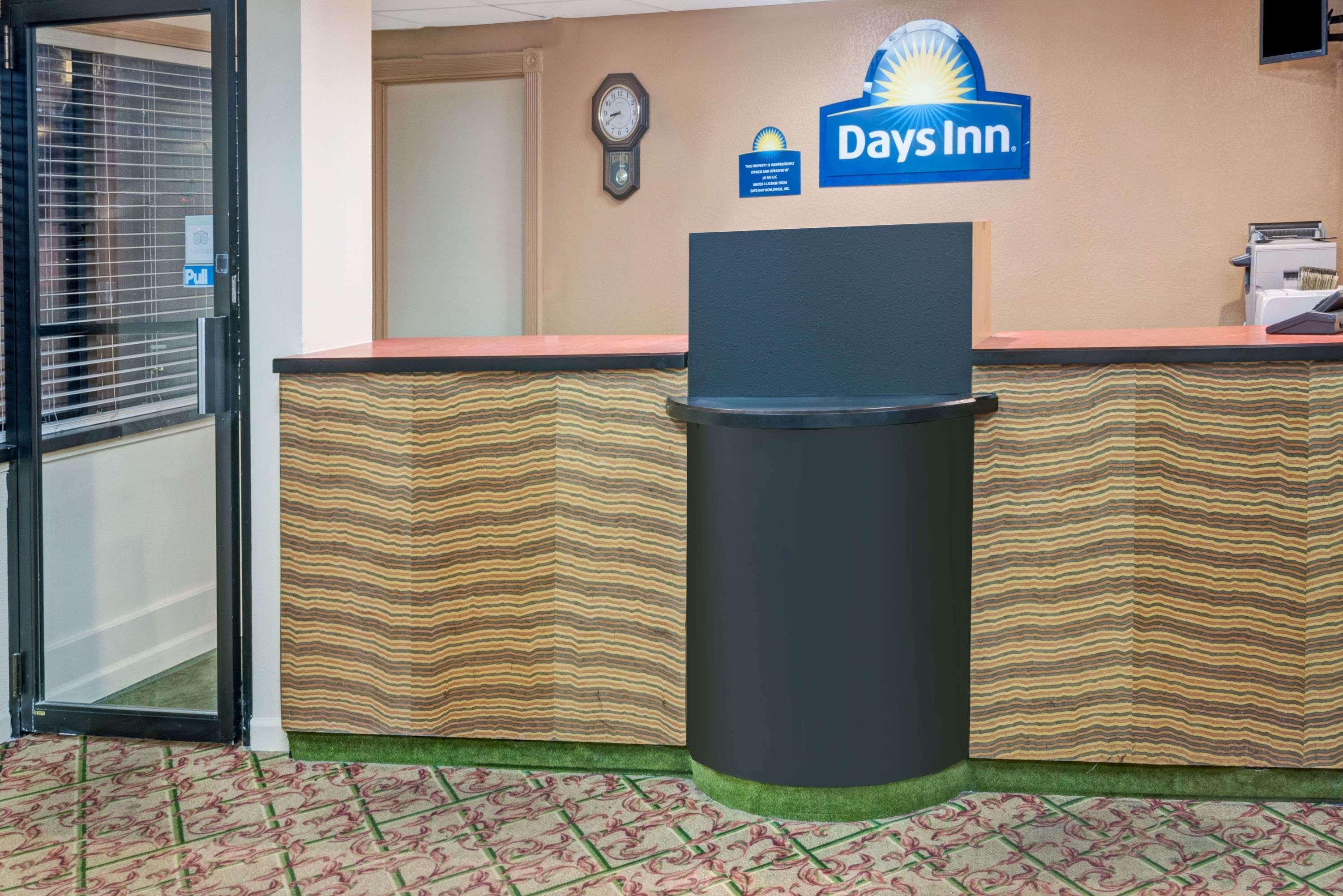 Days Inn By Wyndham Branford New Haven Conference Center Ngoại thất bức ảnh